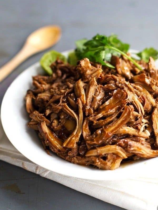 Honey Glazed Crockpot Chicken Adobo - simple pantry ingredients, hardly any hands-on time, 200 calories. | https://body-transform.today